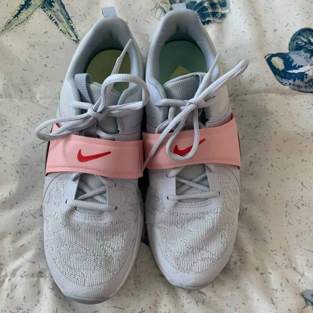 Nike Renew TR 12 Sneakers size 9 - Picture 1 of 7
